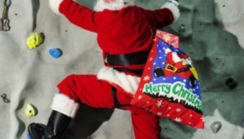 FREE PIC- Santa at Edinburgh Climbing Arena 04